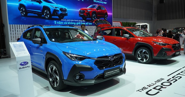SUV đô thị Subaru Crosstrek giảm giá kỷ lục gần 260 triệu ngay trước tết