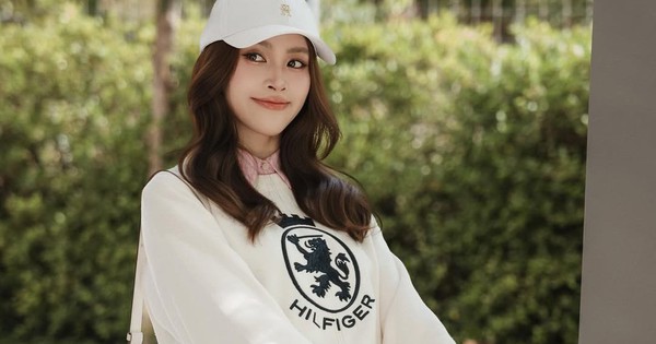 Áo Nỉ Và Mũ Lưỡi Trai: Bộ Đôi Hoàn Hảo Cho Phong Cách Thời Trang Năng Động, Cá Tính
