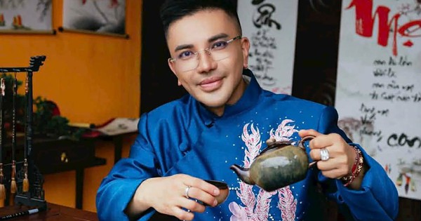 CEO Kevin Nguyễn diện áo dài lịch lãm, gửi lời chúc tết Xuân Bính Ngọ