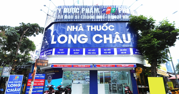 Long Châu có hơn 320 nhà thuốc hoạt động xuyên Tết Bính Ngọ