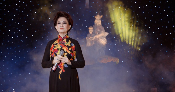 Danh ca Giao Linh: 'Tôi từng ngồi xe... chở heo đi diễn tết'