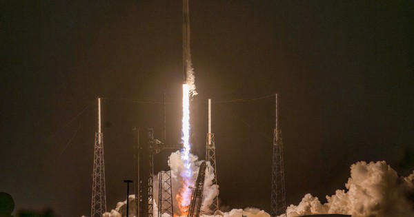 NASA phóng tàu vũ trụ đưa phi hành gia lên Trạm không gian quốc tế