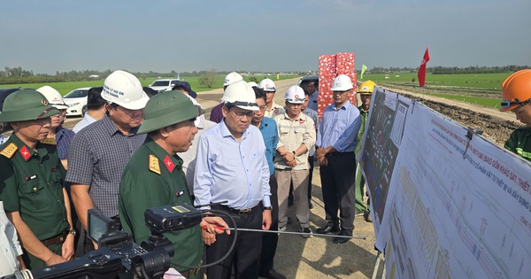 Thi công cao tốc xuyên tết, công nhân được chi thêm 300.000 đồng/ngày