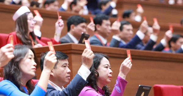 Quy định của Ban B&iacute; thư về quản l&yacute; v&agrave; sử dụng thẻ đảng vi&ecirc;n