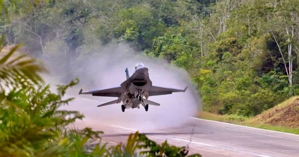 Indonesia biến đường bộ thành 'tàu sân bay' cho chiến đấu cơ