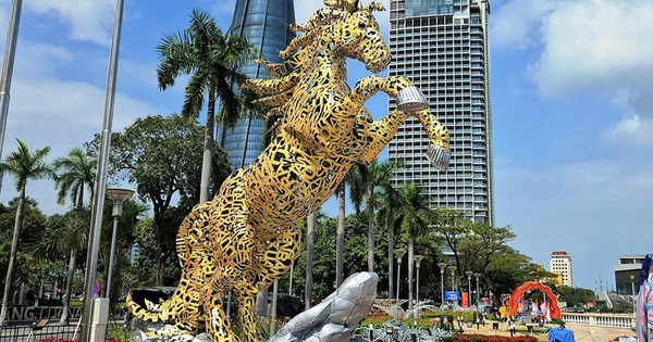 Bài học từ hình ảnh con ngựa trong văn hóa dân gian cho học sinh năm Bính Ngọ 2026