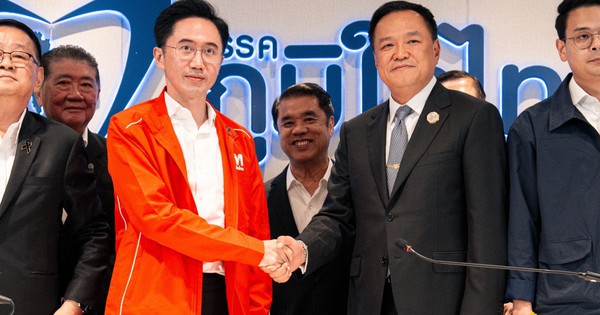 Bầu cử Thái Lan: Đảng của thủ tướng bắt tay với đảng của ông Thaksin