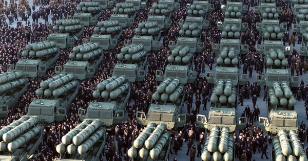 Triều Tiên trình làng pháo phản lực 600 mm, Kim Jong-un tuyên bố 'độc nhất vô nhị'