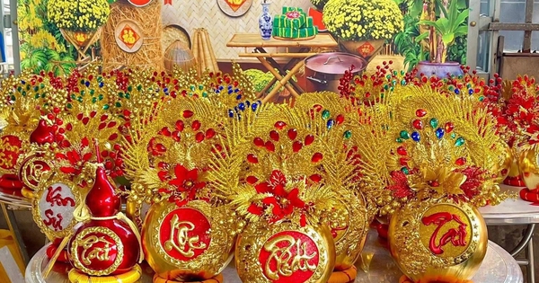 Thu nhập 30 - 40 triệu đồng dịp cận tết từ làm dừa dát vàng