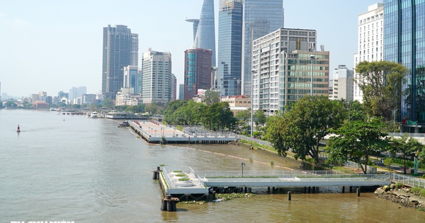 Cận cảnh 2 cầu cảng trên sông Sài Gòn mở cửa dịp tết, thành điểm check-in mới