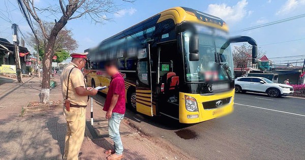 Xử phạt xe khách chở quá người, đi sai làn trên quốc lộ 14