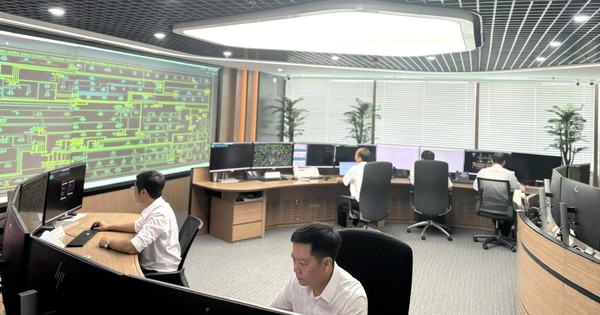 Đầu năm, mục sở thị 'não bộ' vận hành lưới điện thông minh siêu đô thị TP.HCM