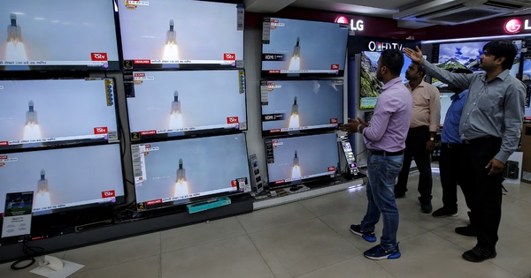 Đừng để hình ảnh rực rỡ tại cửa hàng đánh lừa khi mua Smart TV