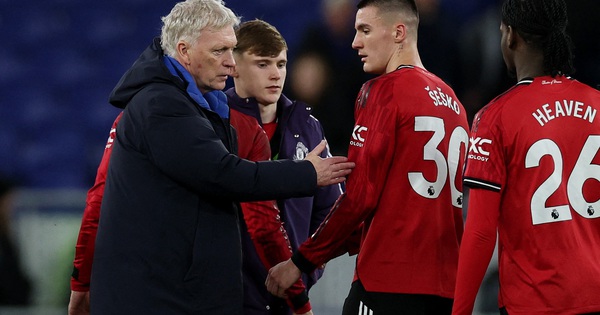 HLV Everton cay đắng thừa nhận M.U thắng may mắn, HLV Carrick ca ngợi hết lời 2 nhân vật đặc biệt