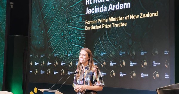 Cựu thủ tướng New Zealand nổi tiếng một thời sang Úc định cư