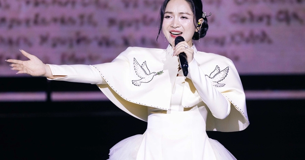 Duyên Quỳnh xin lỗi sau vụ lộ hát nhép 'Viết tiếp câu chuyện hòa bình'