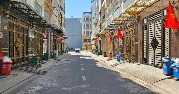 Bất bình với việc bị 'ép' đóng tiền rác tháng 13