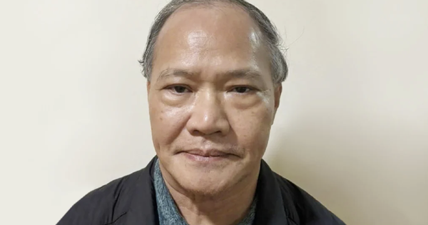 Cựu Thứ trưởng Hoàng Văn Thắng bị cáo buộc nhận hối lộ 4,5 tỉ đồng