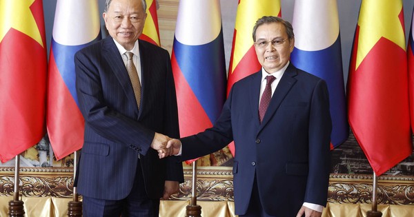 Việt Nam lu&ocirc;n coi trọng v&agrave; d&agrave;nh ưu ti&ecirc;n h&agrave;ng đầu cho mối quan hệ đặc biệt với L&agrave;o