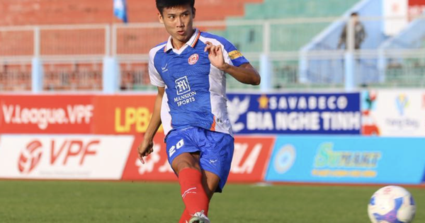 CLB TP.HCM thắng thuyết phục Khánh Hòa, tốp đầu giải hạng nhất có biến động