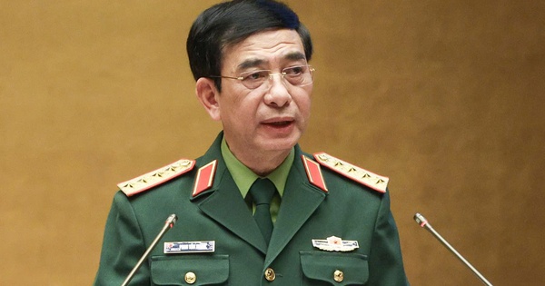 Đại tướng Phan Văn Giang: Quyết t&acirc;m nghi&ecirc;n cứu, sản xuất vũ kh&iacute;, trang bị hiện đại