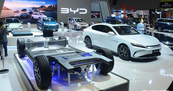 Ô tô Trung Quốc lập kỷ lục, chiếm gần 35% thị phần toàn cầu năm 2025