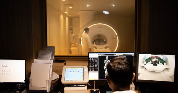 ‘Mắt thần’ tầm soát bệnh hiểm nghèo tại Bệnh viện đa khoa Quốc tế Tân An