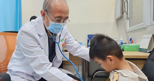 PGS-TS-BS Bùi Quốc Thắng và hành trình bỏ phố thị về Long An 'giữ nhịp thở' cho trẻ