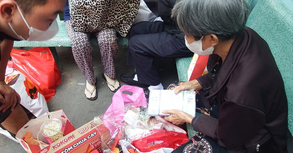 Bệnh viện đa khoa Thủ Đức tổ chức phiên chợ 0 đồng: Vui tết tròn đầy