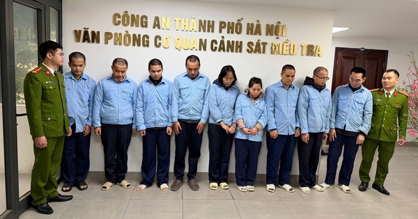 Khởi tố 9 người chiếm đoạt 318 tỉ đồng của 1 ngân hàng