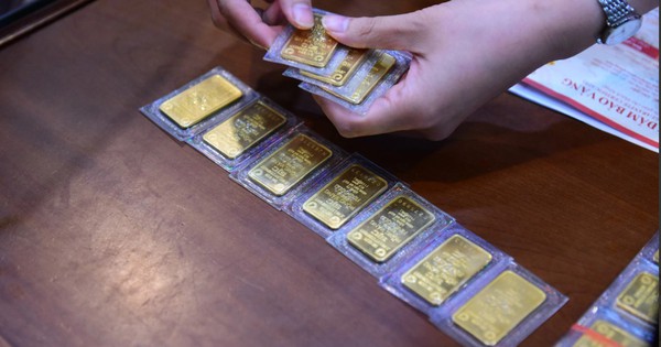 Mua bán vàng miếng trái phép chính thức bị phạt nặng từ hôm nay