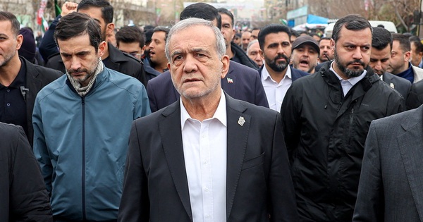 Ai thay thế sau khi Lãnh tụ tối cao Iran Khamenei thiệt mạng?