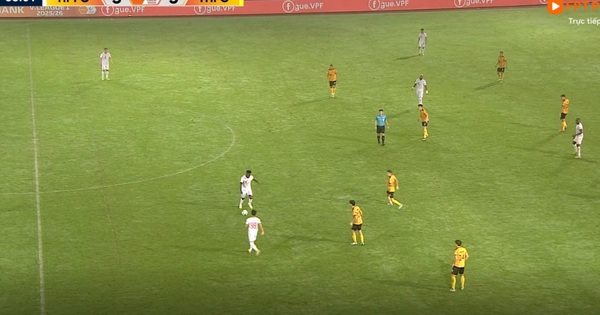 Thanh Hóa quá kiên cường, rượt đuổi tỷ số kịch tính: Hòa Hải Phòng 3-3, Rimario chói sáng