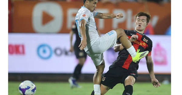 Bước ngoặt ở cuộc đua vô địch V-League