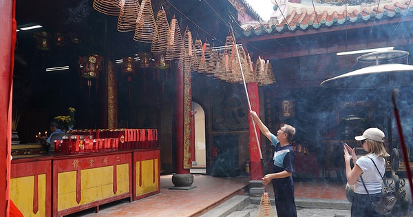 Nguồn gốc và kiến trúc độc đáo của chùa ông Bổn tại quận 5