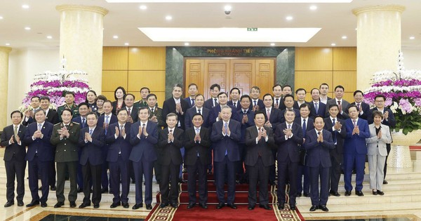 Bộ Ch&iacute;nh trị th&agrave;nh lập Hội đồng L&yacute; luận Trung ương nhiệm kỳ 2026 - 2031