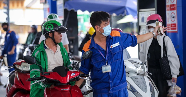 TP.HCM đảm bảo nguồn cung xăng dầu, lực lượng chức năng giám sát 24/7