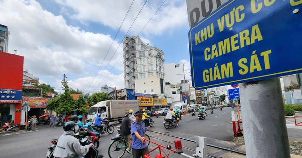 CSGT TP.HCM tăng cường xử lý vi phạm tại các đường ngang giao cắt đường sắt