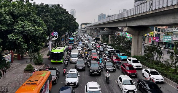 Hà Nội phân luồng giao thông trên đường Nguyễn Trãi để thi công cống mới