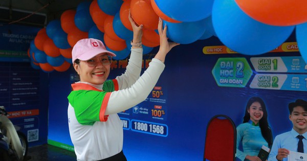 TP. Đông Hà 'nóng' cùng Tư vấn mùa thi 2026, 3.000 học sinh háo hức