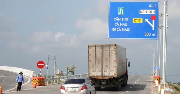Cao tốc Hậu Giang - Cà Mau tạm dừng khai thác từ 16.3 để đảm bảo an toàn thi công