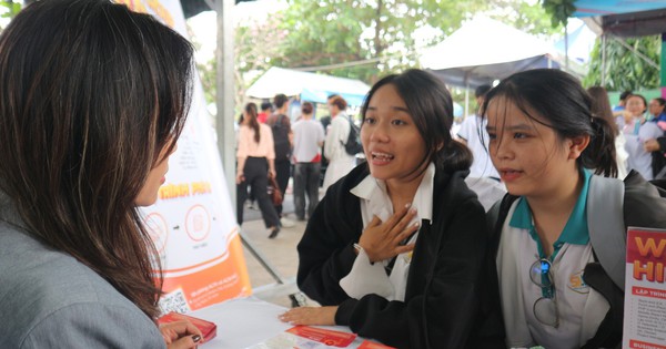 Hàng ngàn việc làm từ 12-15 triệu đồng/tháng đang chờ ứng viên