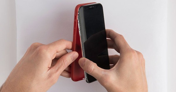 Ốp lưng smartphone: Nghịch lý che giấu vẻ đẹp và gây hại tiềm ẩn