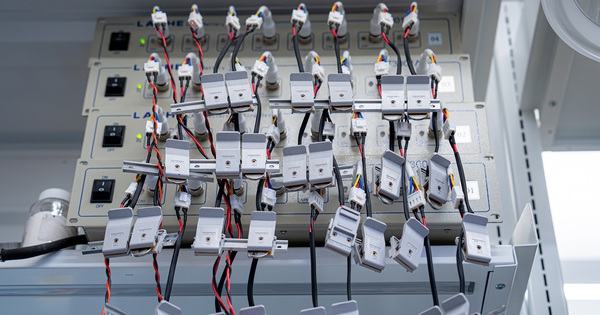 Nghiên cứu mới hé lộ vì sao pin lithium-ion có thể hỏng đột ngột