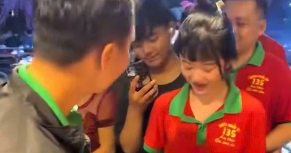 Nhân viên quán ăn Tây Ninh trúng độc đắc: Mua ô tô tặng nhiều người