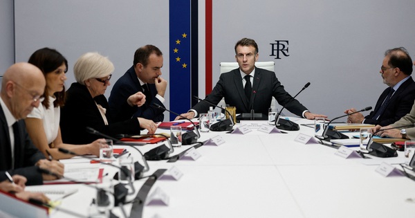 Cuộc chơi rủi ro của Tổng thống Pháp ở Trung Đông