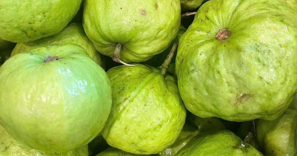 Bác sĩ 24/7: Ăn trái cây sau 20 giờ có làm tăng cân?