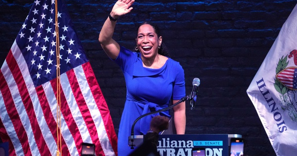 Sôi động cuộc đua bầu cử sơ bộ tại Illinois