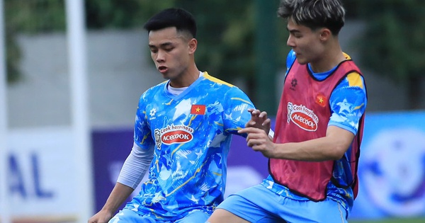 Sao trẻ U.23 Việt Nam nhận xét thẳng về đồng đội Việt kiều Antonio Moric