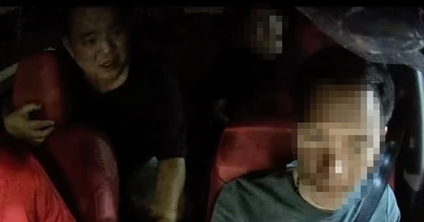 Khi nghệ sĩ 'trượt chuẩn' ứng xử